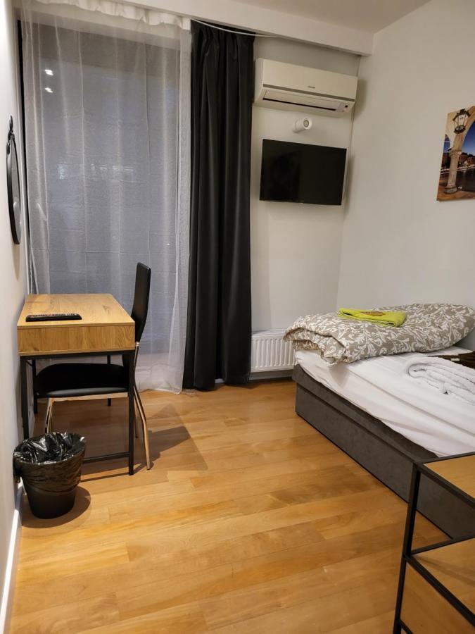 Amber Hostel Szlak Краків Екстер'єр фото